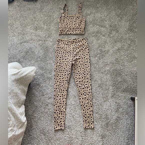 Cheetah Print Two Piece Set - Picture 3 of 10